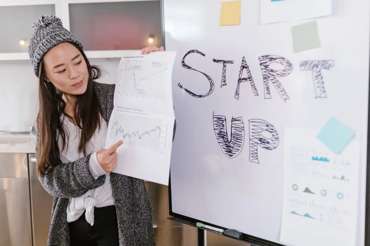 Common Mistakes First-Time Founders Make When Pitching VCs (and How to Avoid Them)