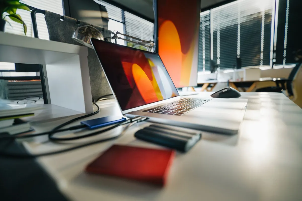 SSD vs HDD in 2025: Which Storage Should You Buy for Your Laptop?